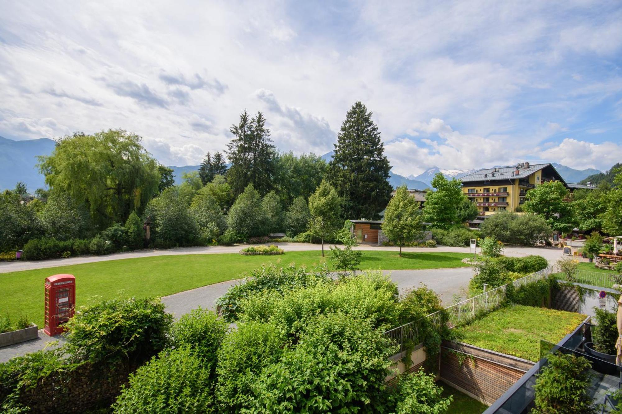 Schoenblick Residence Apartments - Including Summer Card Zell am See Room photo