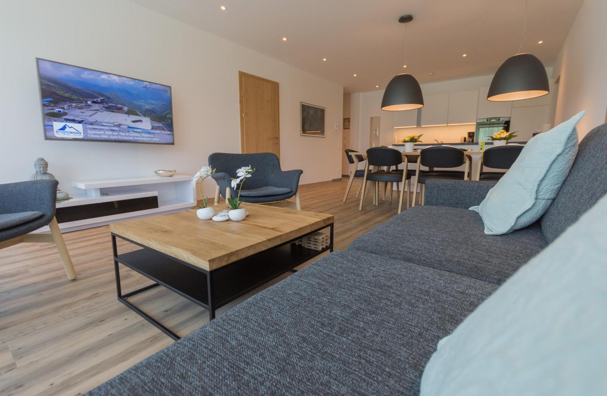Schoenblick Residence Apartments - Including Summer Card Zell am See Room photo