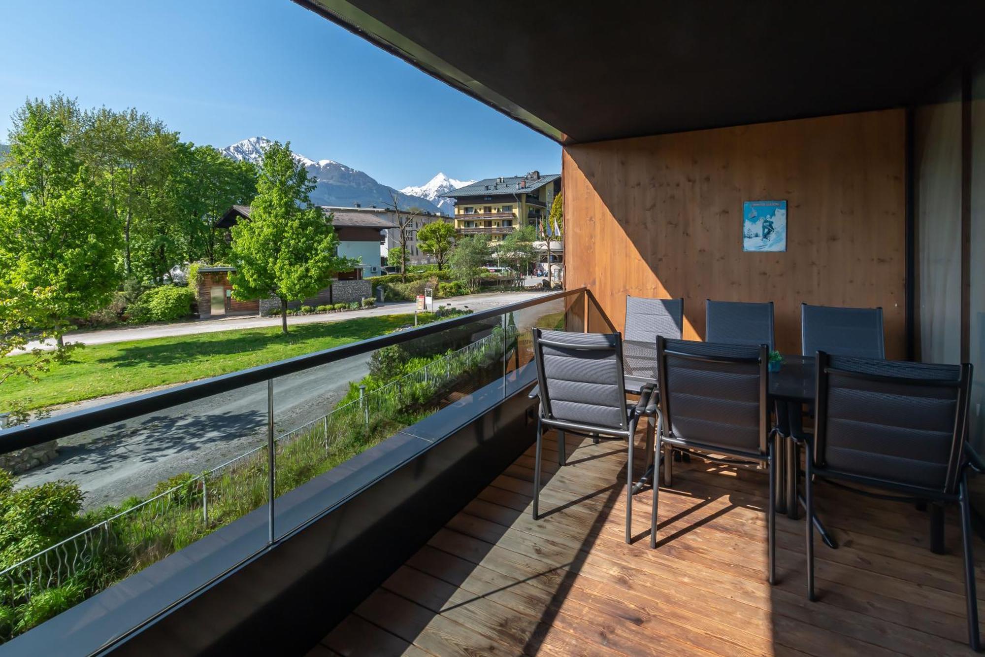 Schoenblick Residence Apartments - Including Summer Card Zell am See Room photo