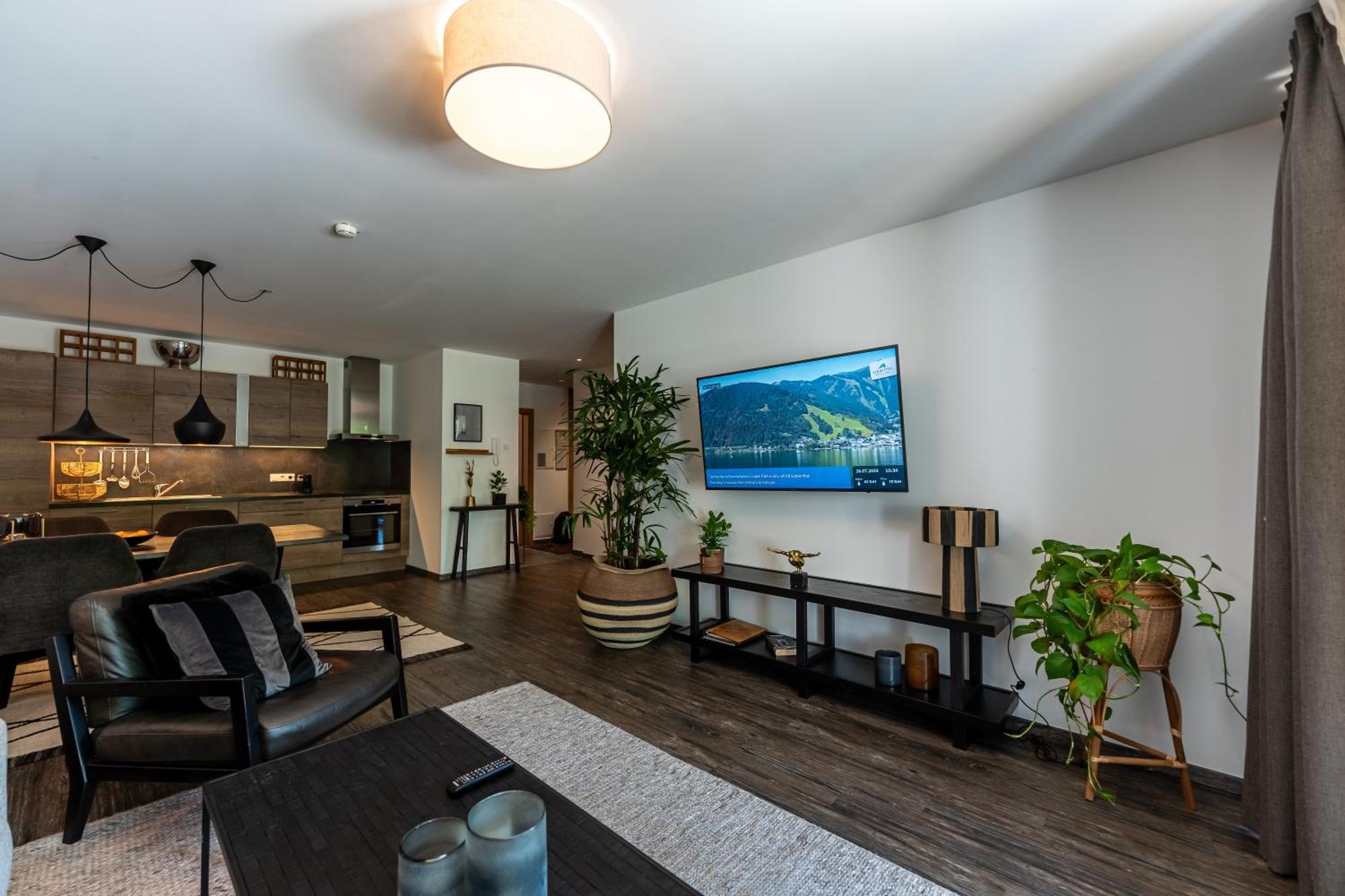 Schoenblick Residence Apartments - Including Summer Card Zell am See Room photo