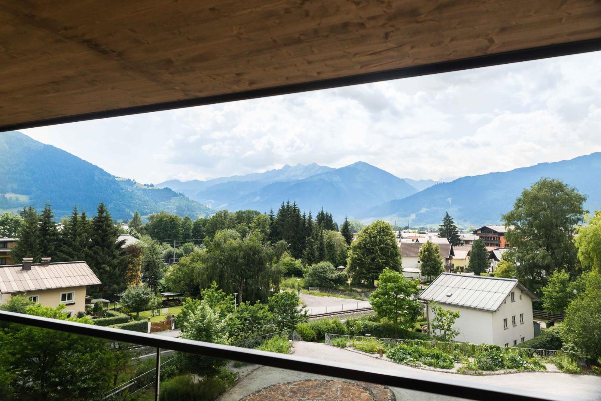 Schoenblick Residence Apartments - Including Summer Card Zell am See Room photo