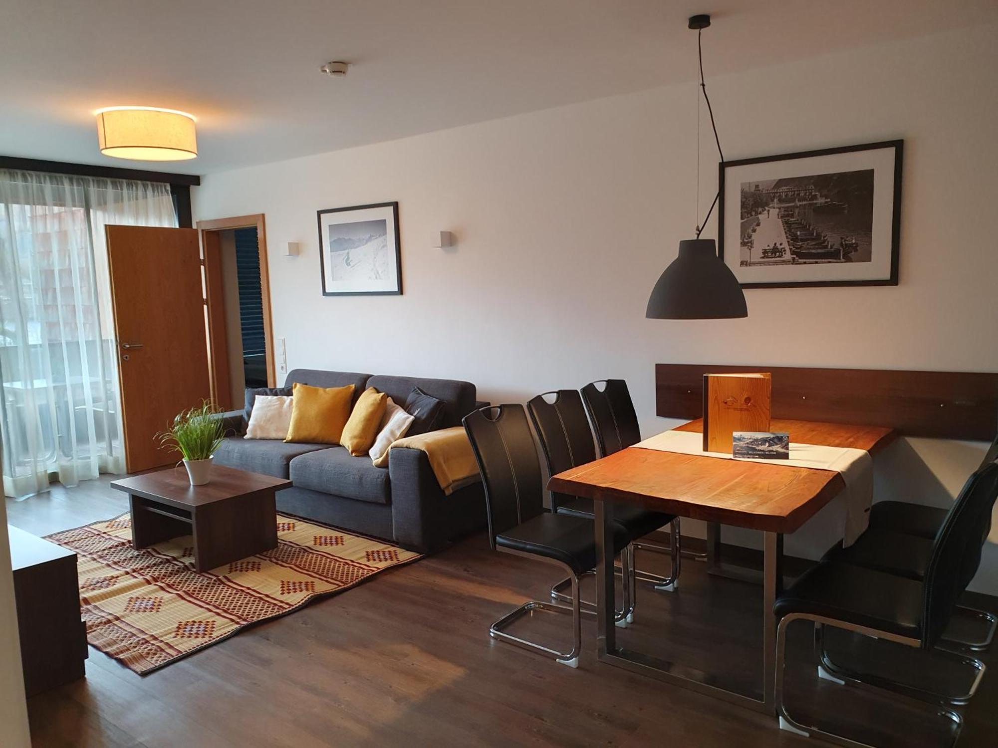 Schoenblick Residence Apartments - Including Summer Card Zell am See Room photo